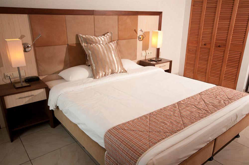 Queens Hotel Paramaribo Zewnętrze zdjęcie