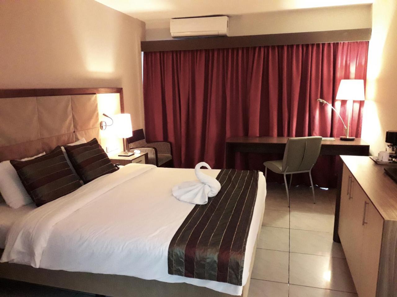 Queens Hotel Paramaribo Zewnętrze zdjęcie