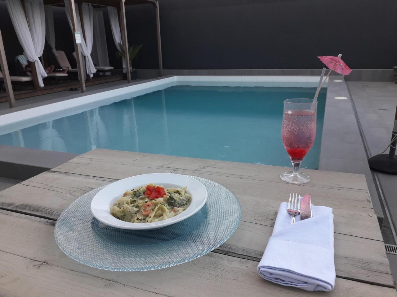Queens Hotel Paramaribo Zewnętrze zdjęcie