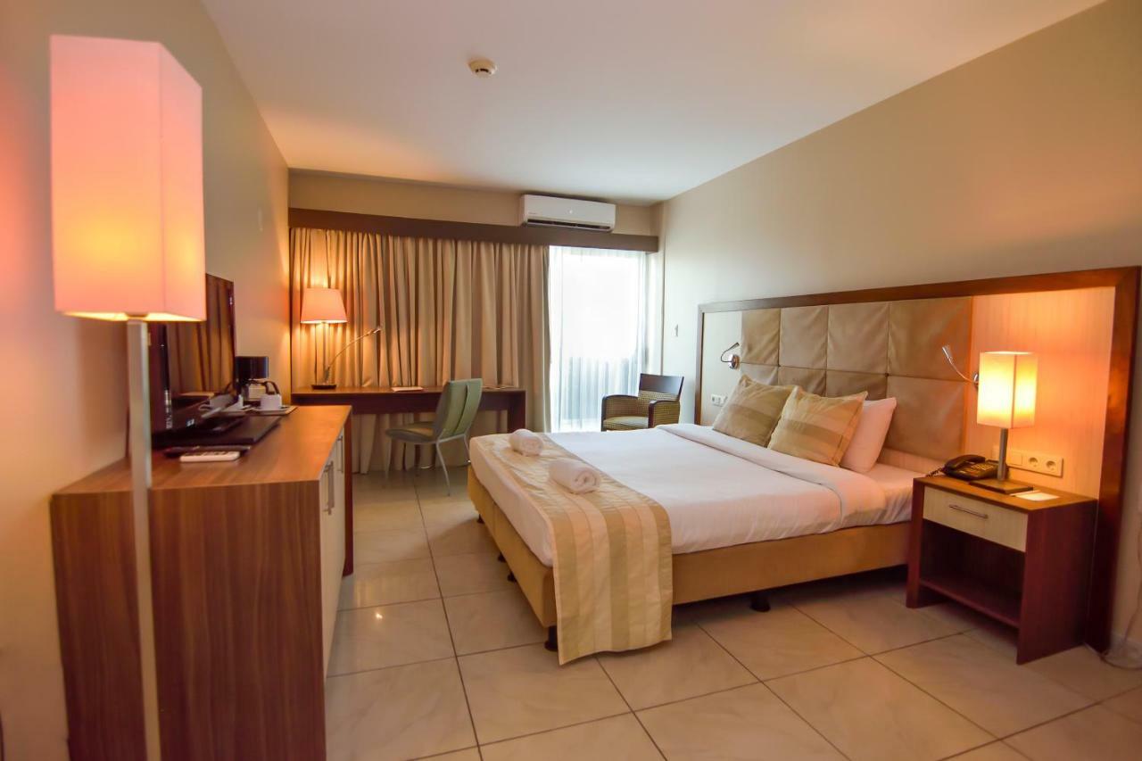 Queens Hotel Paramaribo Zewnętrze zdjęcie